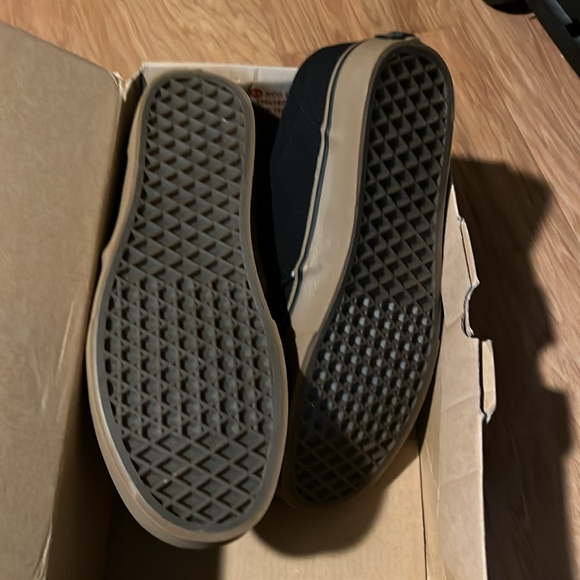 COPY - Black Vans Atwood w gum sole - Picture 4 of 4